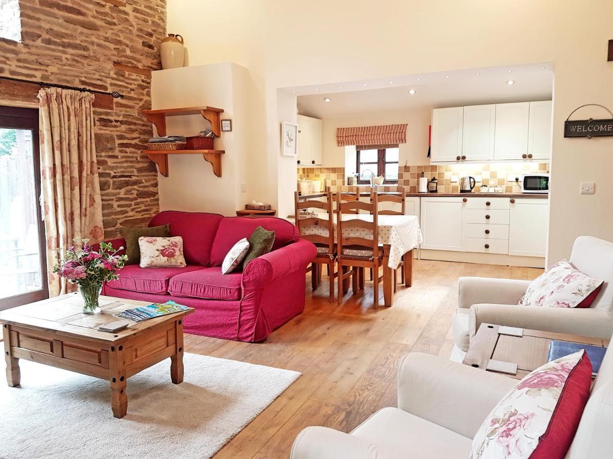River Cottage@Cwm Mill - Riverside Family Holidays In The Black Mountains Hereford Luaran gambar