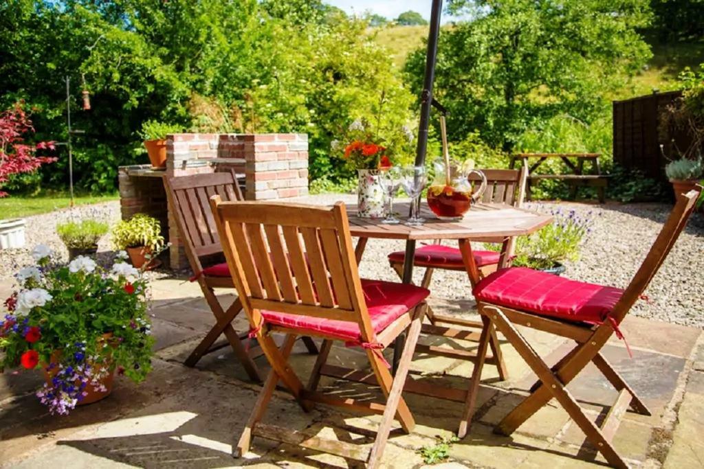 River Cottage@Cwm Mill - Riverside Family Holidays In The Black Mountains Hereford Luaran gambar